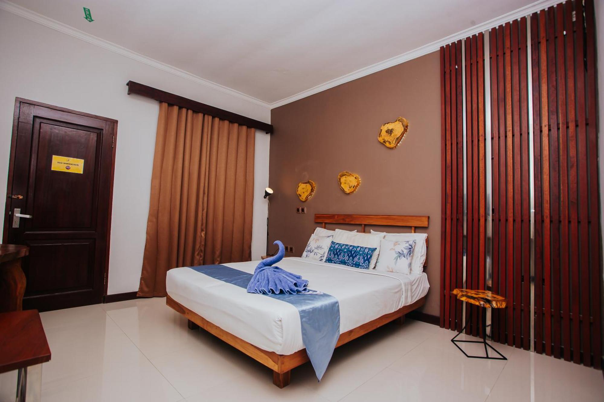 Medana Bay Marina Hotel Paloh ภายนอก รูปภาพ