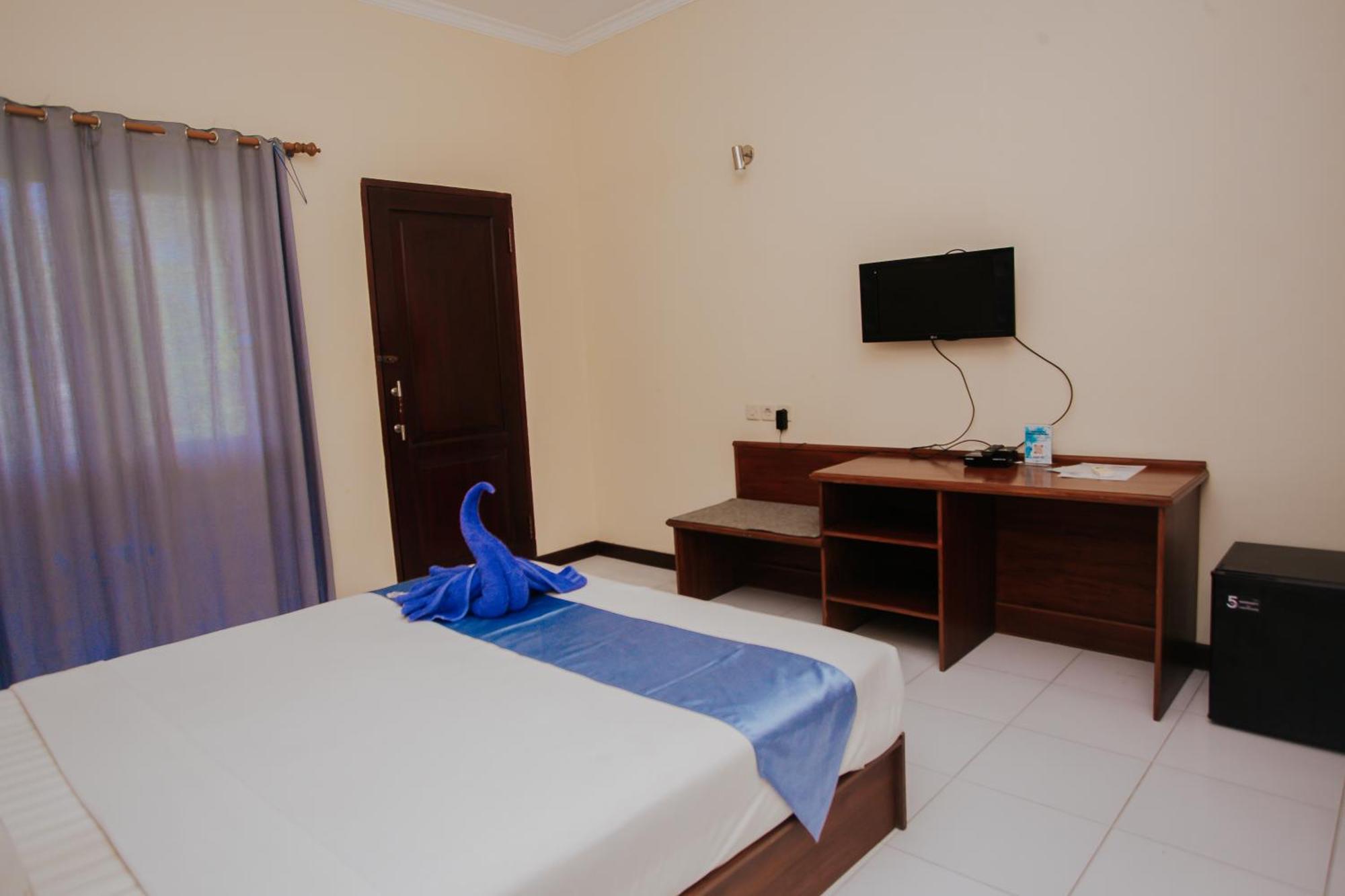 Medana Bay Marina Hotel Paloh ภายนอก รูปภาพ