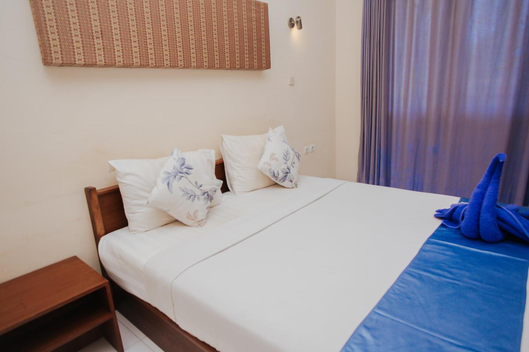 Medana Bay Marina Hotel Paloh ภายนอก รูปภาพ