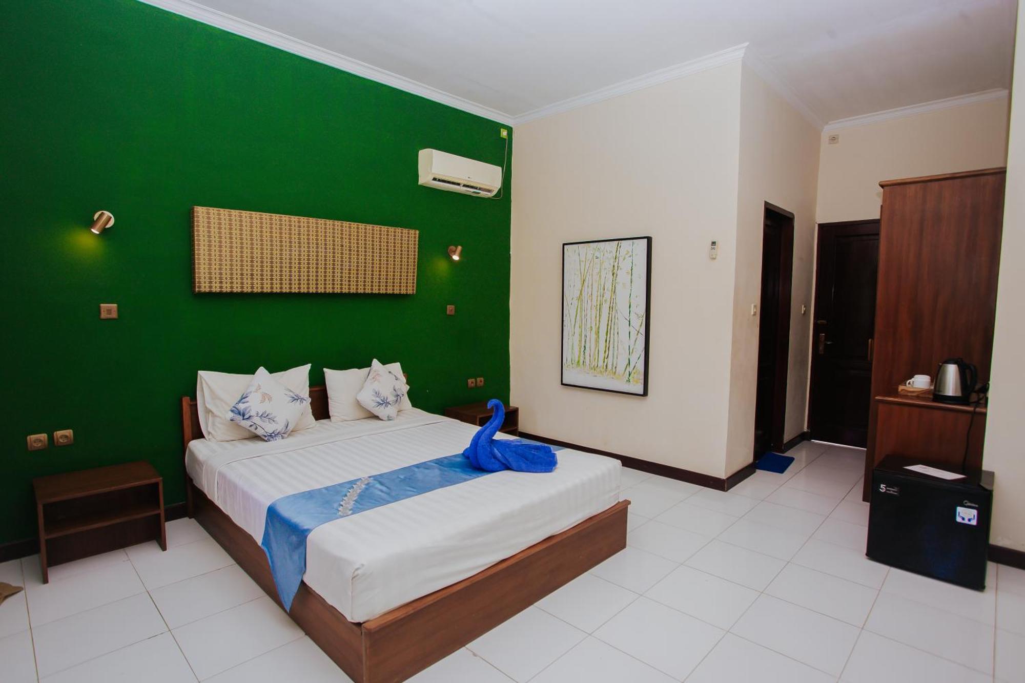 Medana Bay Marina Hotel Paloh ภายนอก รูปภาพ