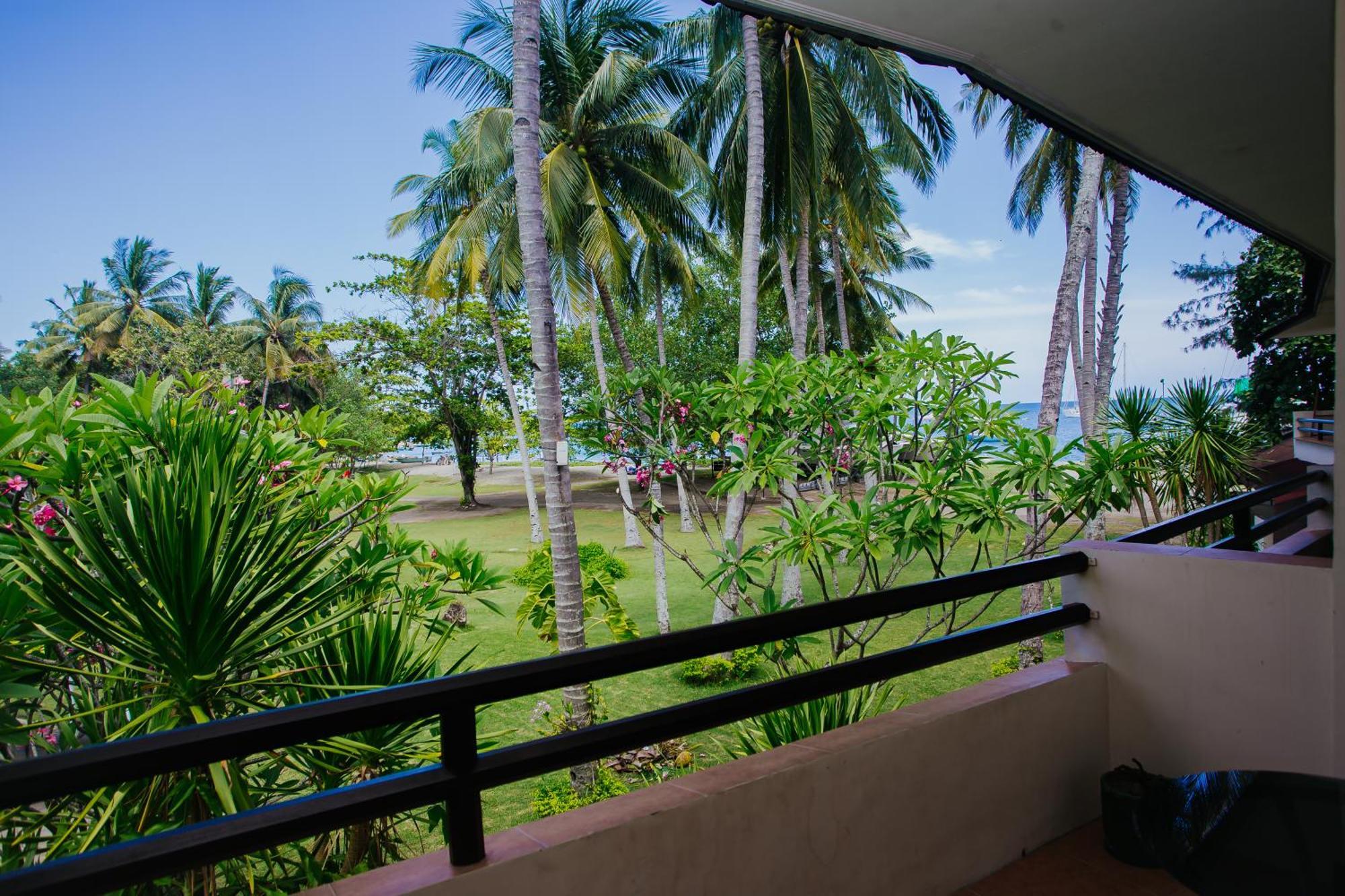 Medana Bay Marina Hotel Paloh ภายนอก รูปภาพ